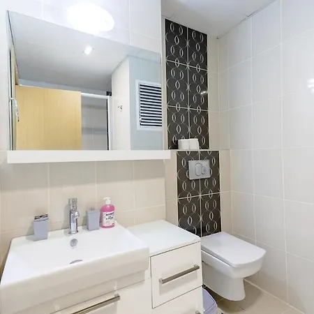 Duplex With Balcony 5 Min To Konyaalti Antalya