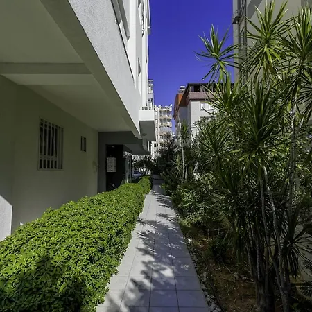Duplex With Balcony 5 Min To Konyaalti Apartment