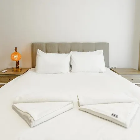 Апартаменты Duplex With Balcony 5 Min To Konyaalti